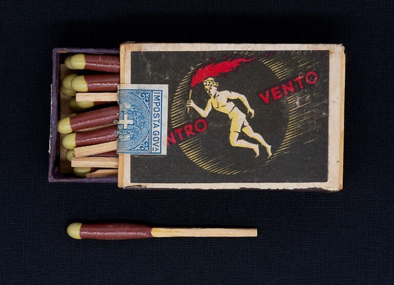 SAFFA WINDPROOF MATCHBOXES FROM THE BEGINNING OF THE 20TH CENTURY